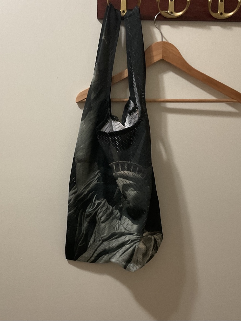 Black Statue of Liberty Graphic Tote Bag